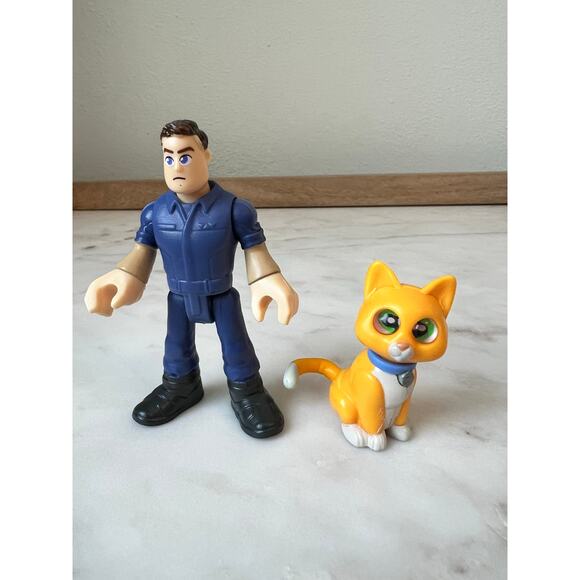 Imaginext Disney Pixar Buzz Lightyear, Sox & Alisha Hawthorne Action Figures - Picture 4 of 6